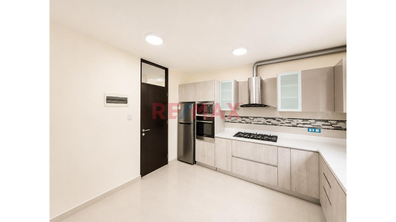 ¡Vive Grande En Socabaya! Casa De 3 Pisos + Sótano, Amplia, Con Vista Y Potencial De Ampliación! - 5