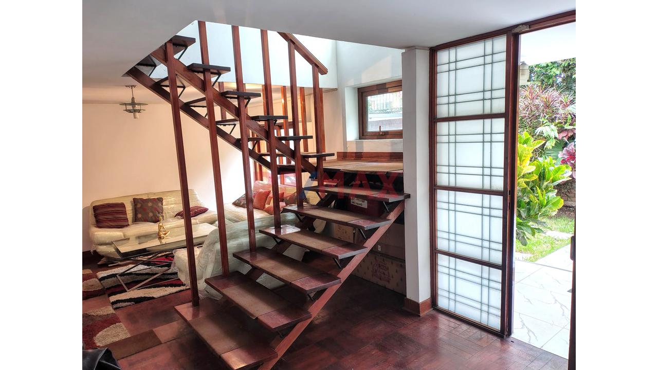 Casa En Alquiler En La Aurora Miraflores – 300 M², Esquina, Jardín Y 4 Habitaciones — foto 6
