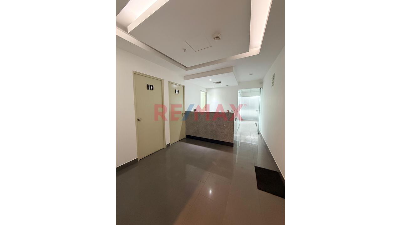 Oficina En Alquiler De 112 M² Con Estacionamiento Y Vista Exterior En Surco — foto 7