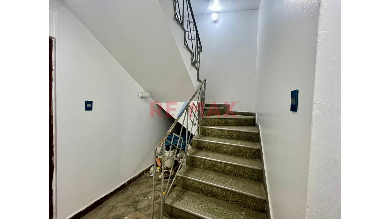 Vendo Casa De 169 M² En El Agustino: 4 Dormitorios, Estudio Y Cerca Al Municipio - 11