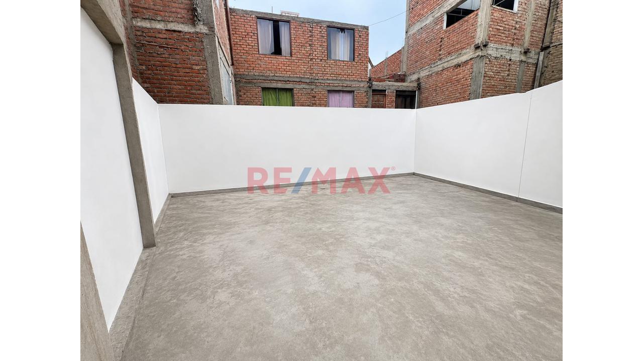 Vendo Casa De 169 M² En El Agustino: 4 Dormitorios, Estudio Y Cerca Al Municipio - 14