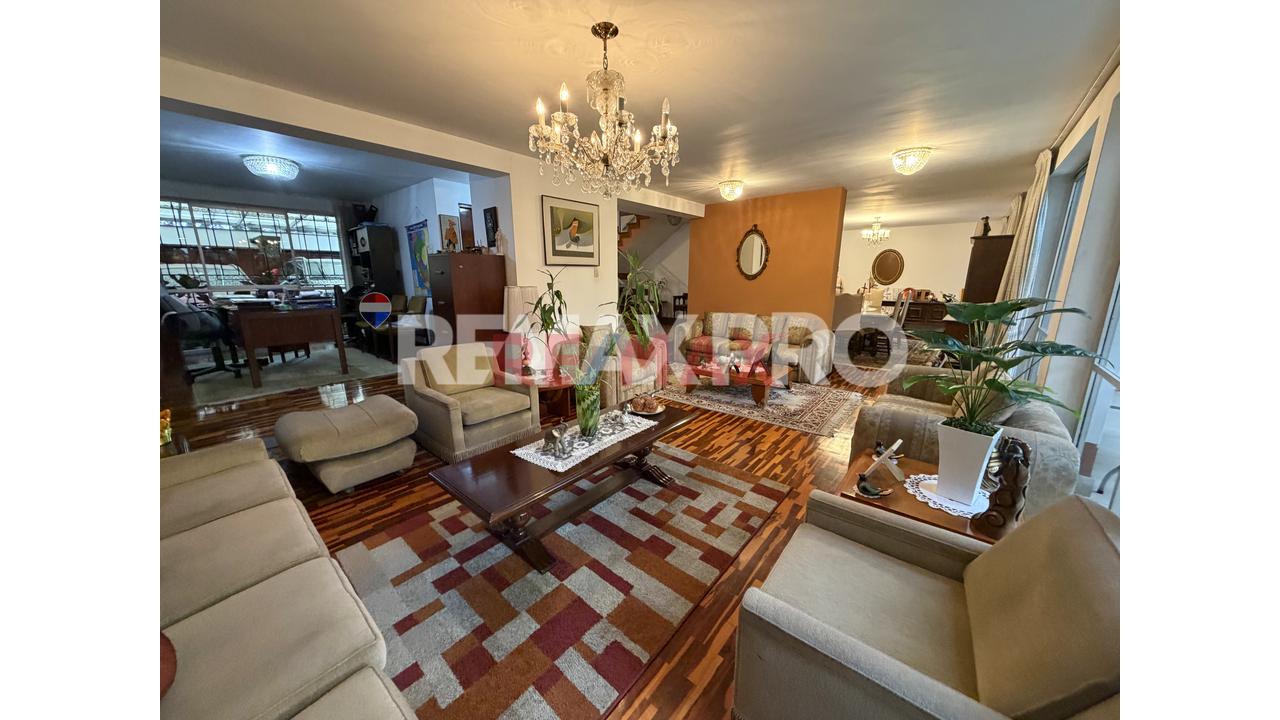Se Vende Hermosa Casa En Av.Higuereta Alt. Av. Benavides — foto 4