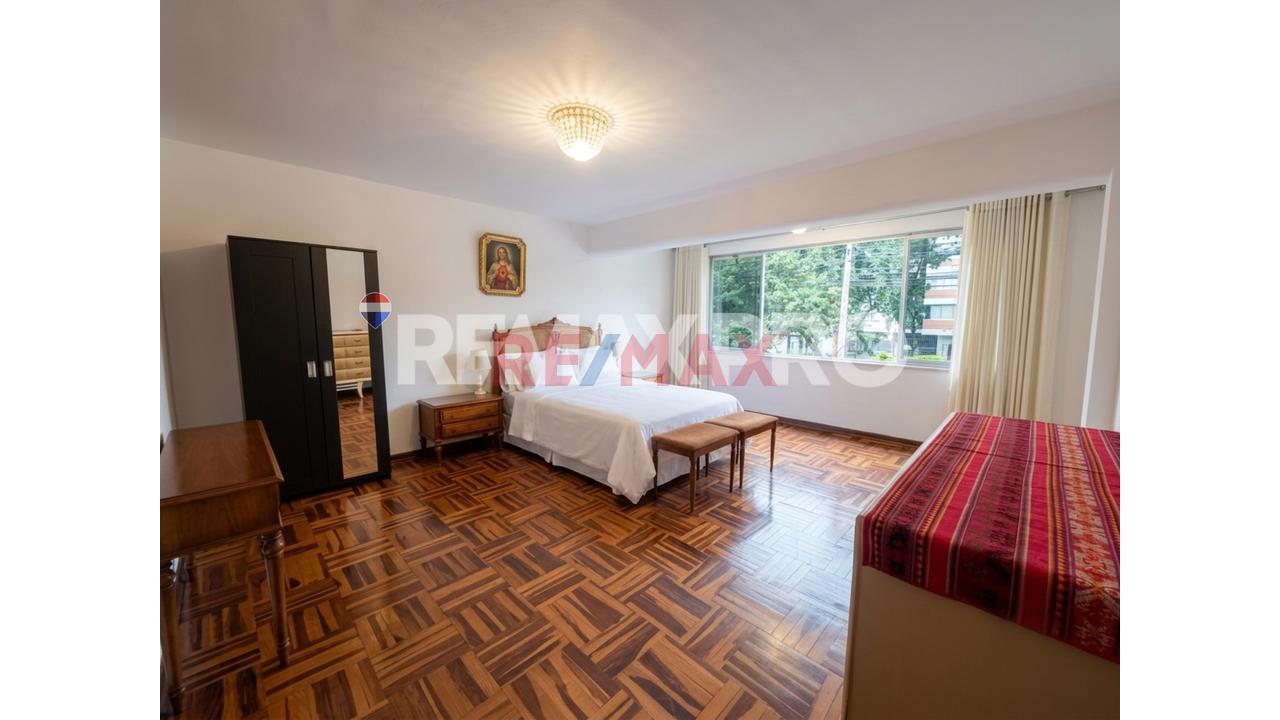 Se Vende Hermosa Casa En Av.Higuereta Alt. Av. Benavides — foto 11