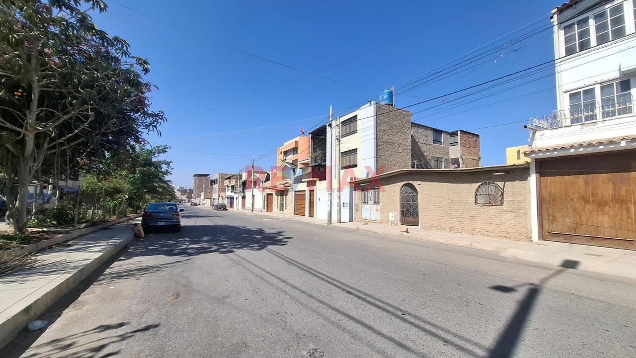 Casa En Venta Urb. 3 De Octubre — foto 11