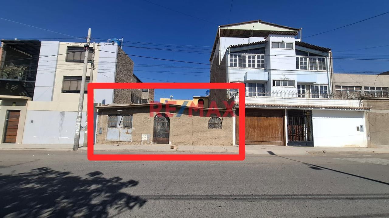 Casa En Venta Urb. 3 De Octubre