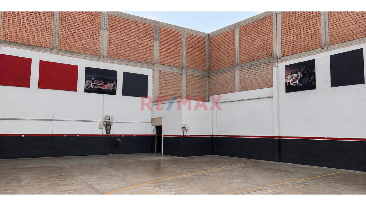 Venta De Local Comercial En Av. Aviación - La Victoria (Cerca Del Emporio De Gamarra) — foto 5