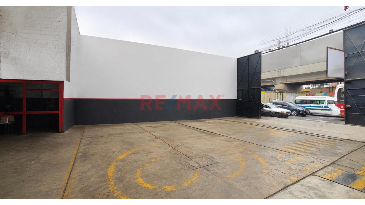 Venta De Local Comercial En Av. Aviación - La Victoria (Cerca Del Emporio De Gamarra) — foto 7