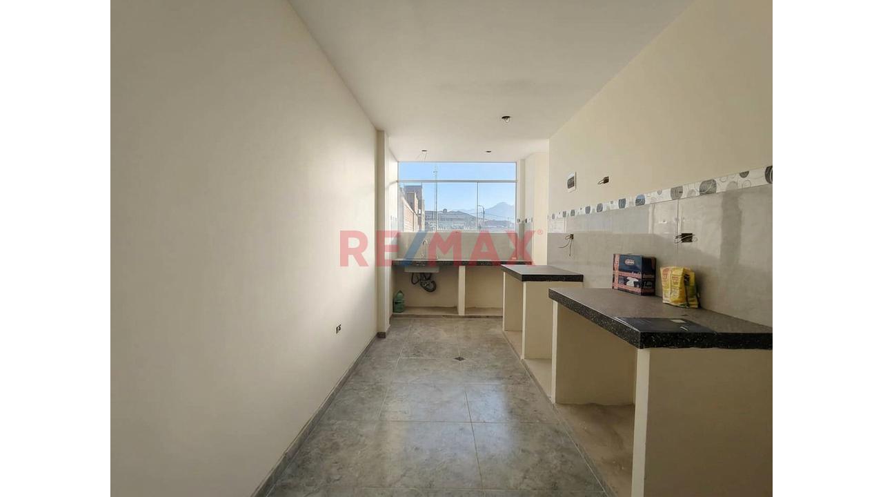 Preventa De Amplio Departamento De 199 M2 En 1 Er Piso Elevado - 4