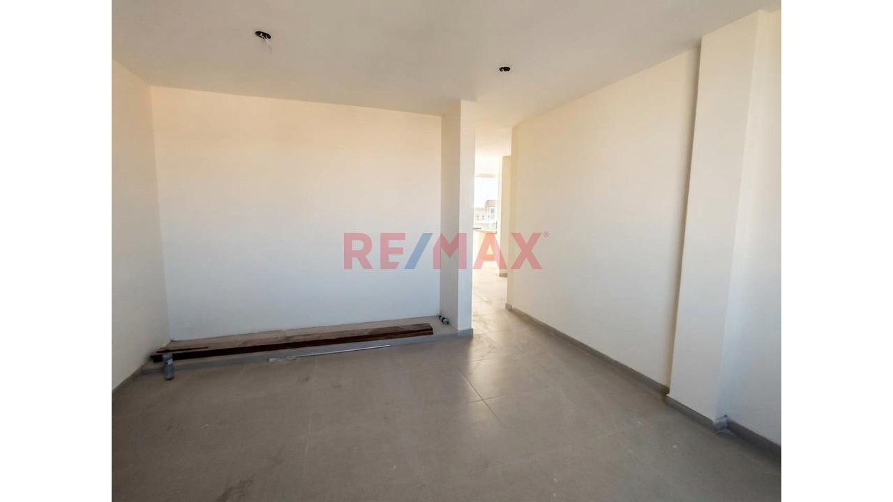 Preventa De Amplio Departamento De 199 M2 En 1 Er Piso Elevado - 3