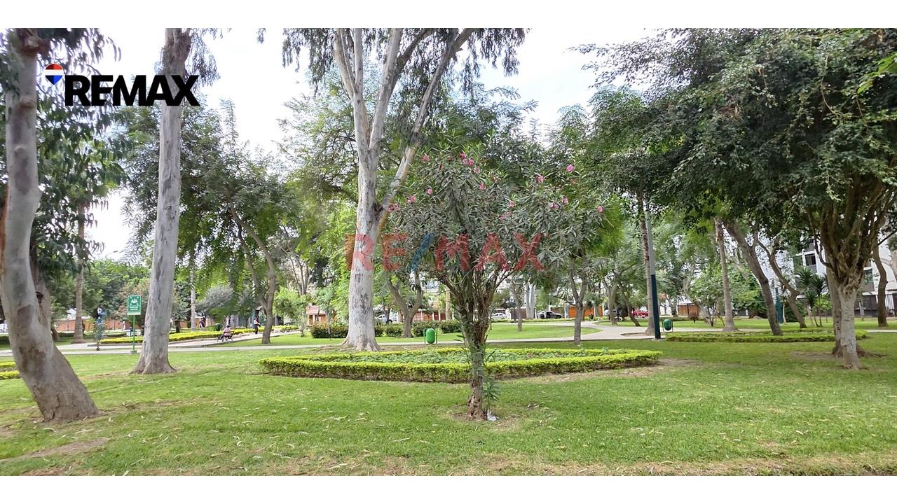 Departamento En Venta Frente A Parque – La Liguria, Surco — foto 2