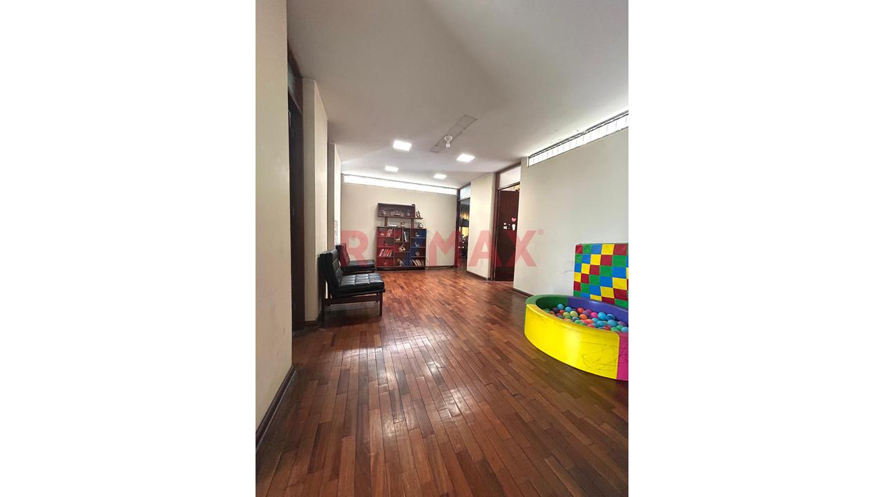 Exclusiva Casa De $591 M2 De Terreno En Urb. Córpac, San Isidro – Altamente Potencial - 13