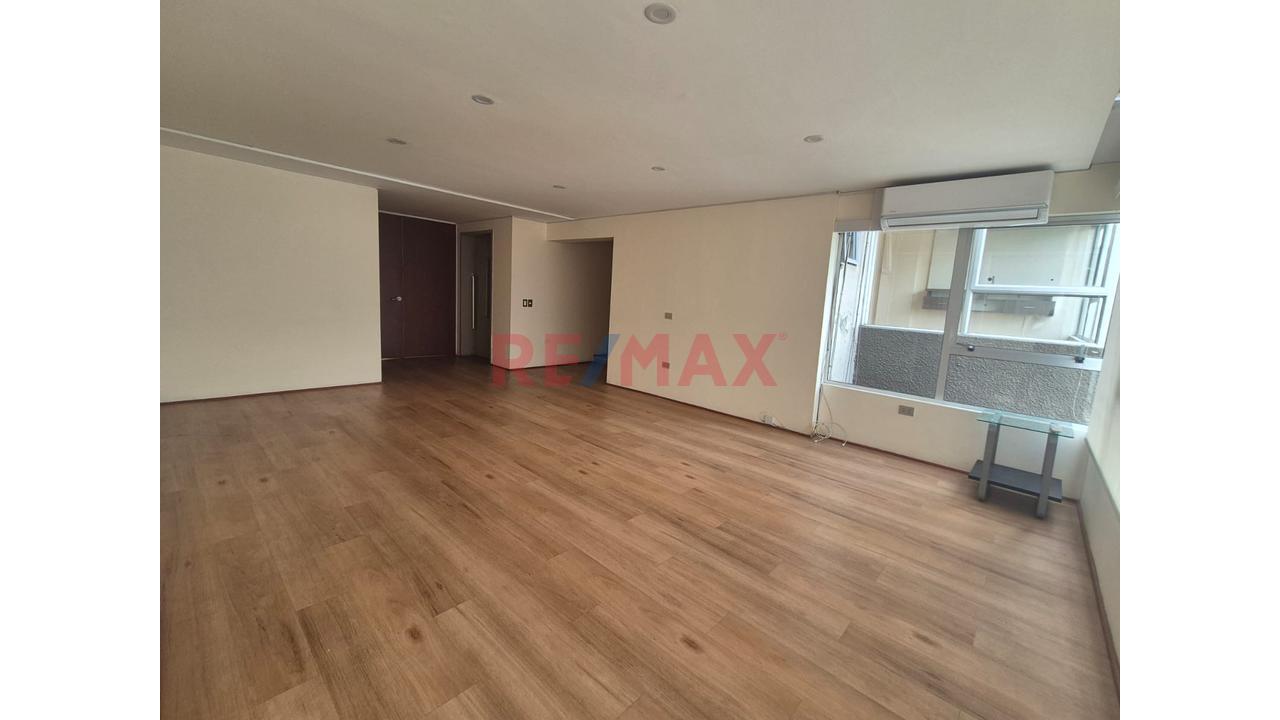 🏢Alquiler De Amplio Departamento De 180M2 En San Isidro - Ideal Para Oficinas - 3