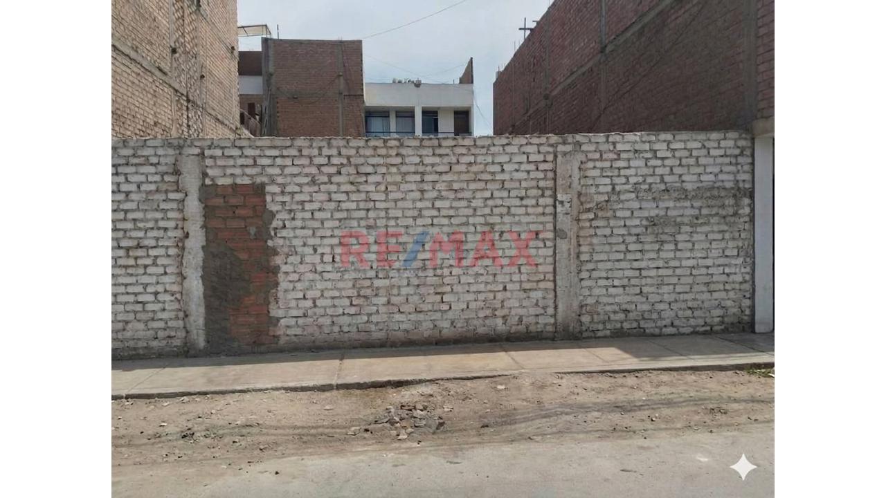 🏷️ Terreno En Venta — San Martín De Porres (200 M²) - Lìmite Con Los Olivos. — foto 2
