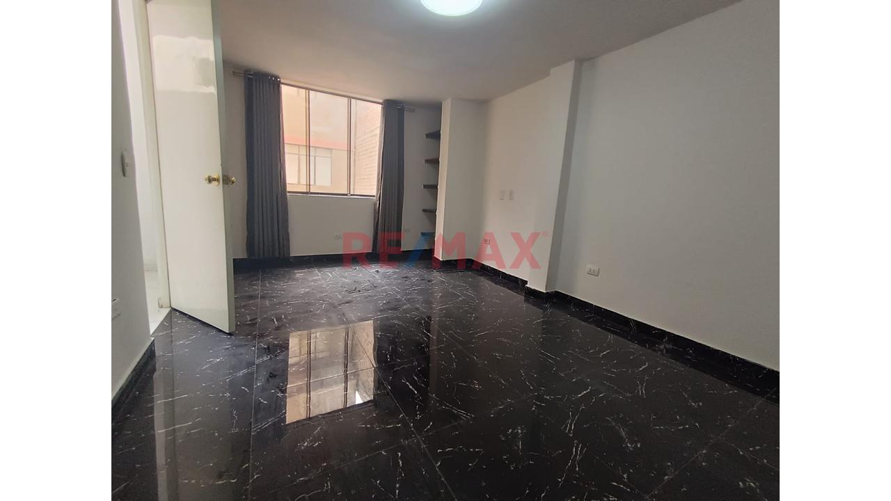 Alquiler De Departamento En Comas En Piso 2 Al Costado Del Mall De Comas — foto 15