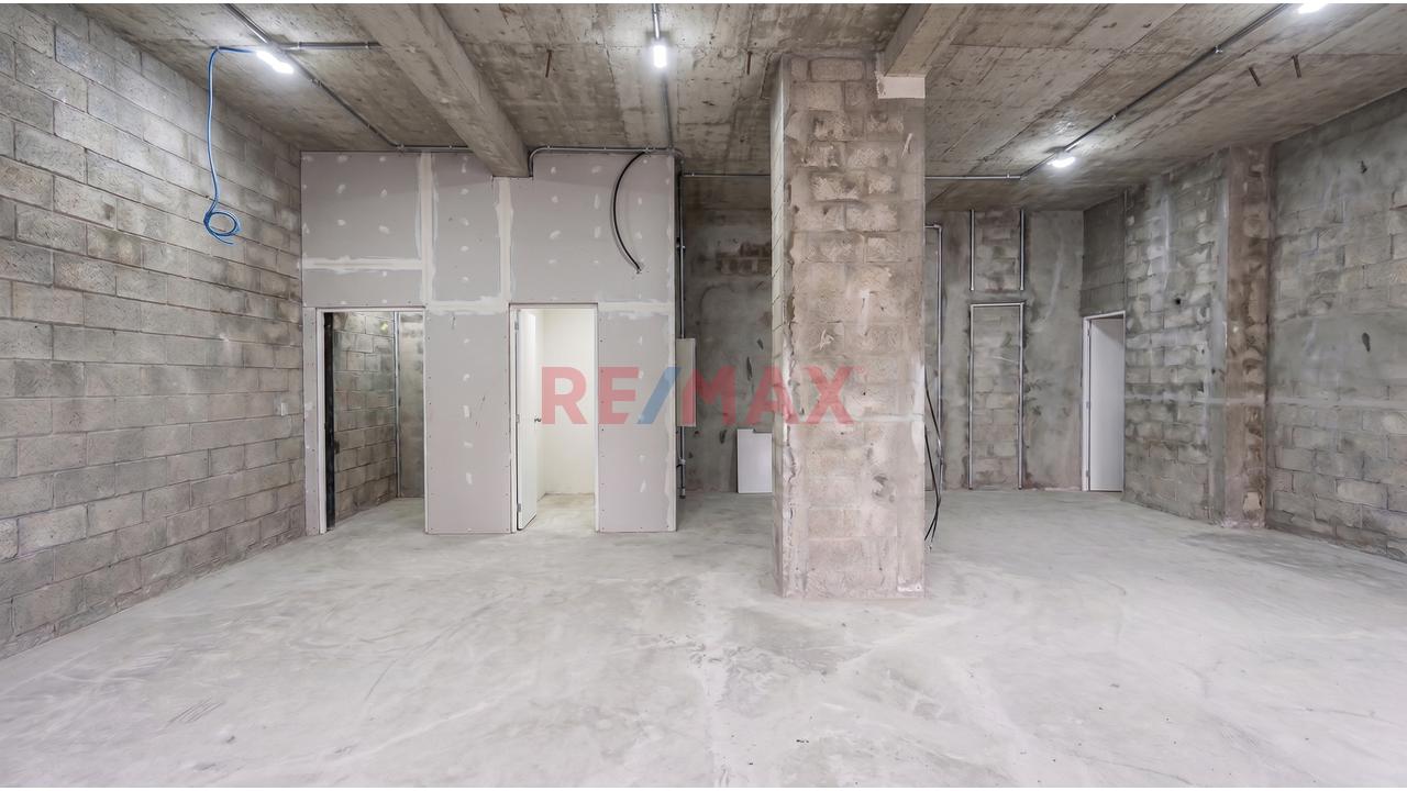 Alquiler De Local Comercial De Estreno 88Mts2 A Una Cdra. De La Av. La Mar, Miraflores - 5