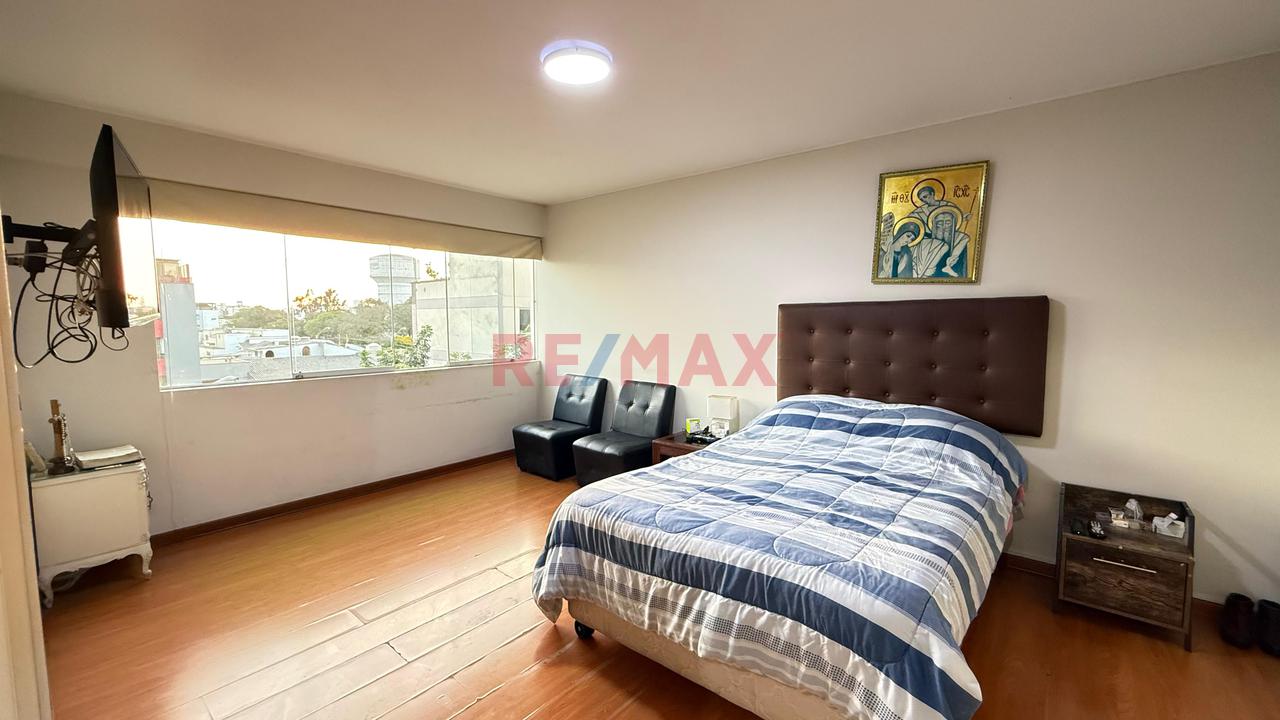 Venta Triplex -05 Habitaciones-San Borja - 17