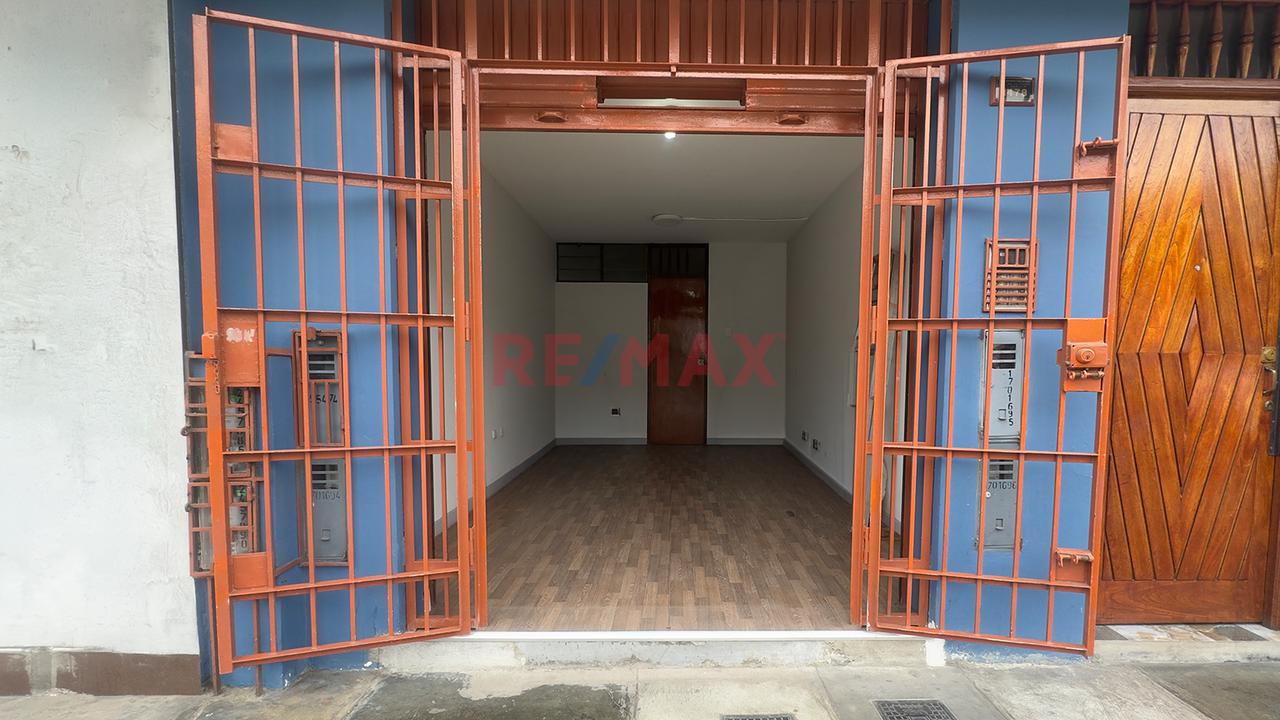 🏠 ¡Vive En Los Olivos -  En Plena Av Mayolo Y Ten Tu Propio Espacio Comercial! — foto 9