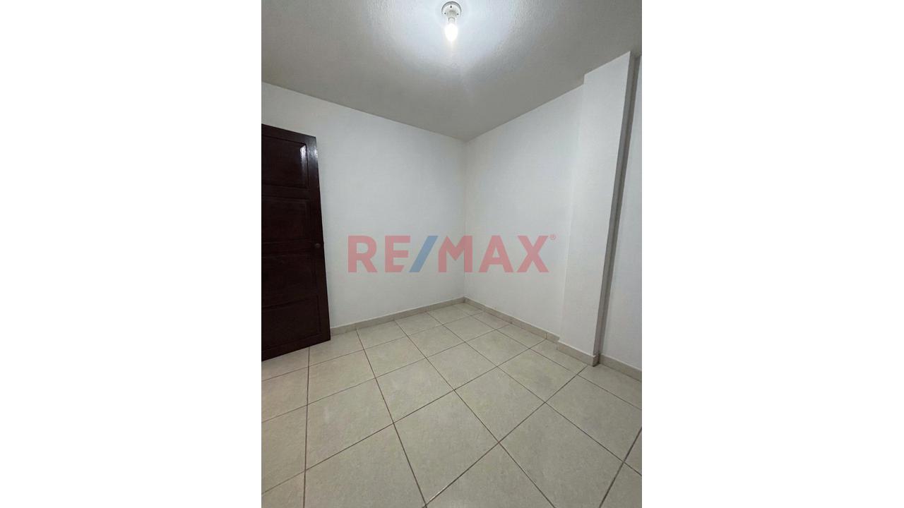 🏠 ¡Ocasión! Amplia Casa De 3 Pisos En Venta 🏠 - 10