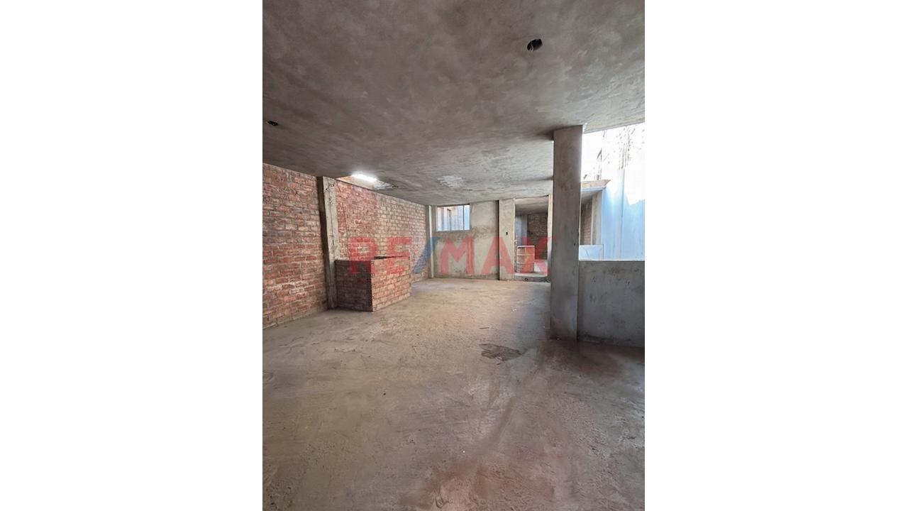🏠 ¡Ocasión! Amplia Casa De 3 Pisos En Venta 🏠 - 9