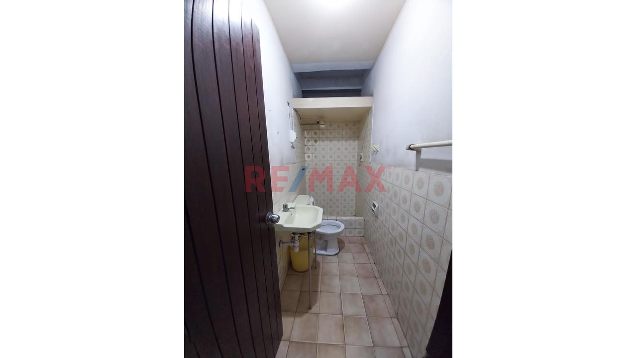 🏠 ¡Ocasión! Amplia Casa De 3 Pisos En Venta 🏠 - 19