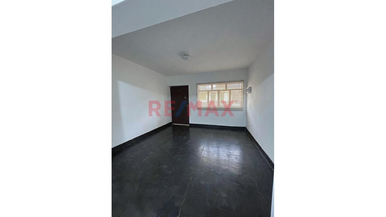 🏠 ¡Ocasión! Amplia Casa De 3 Pisos En Venta 🏠 - 5
