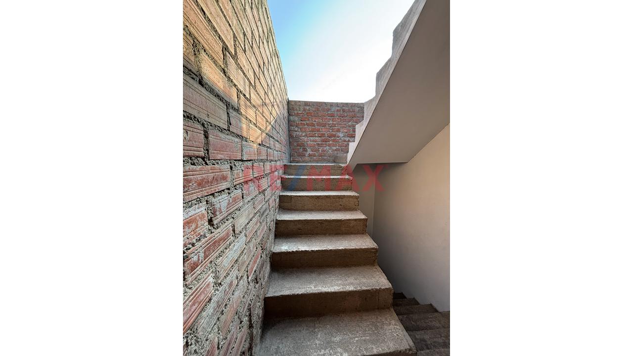 🏠 ¡Ocasión! Amplia Casa De 3 Pisos En Venta 🏠 - 4