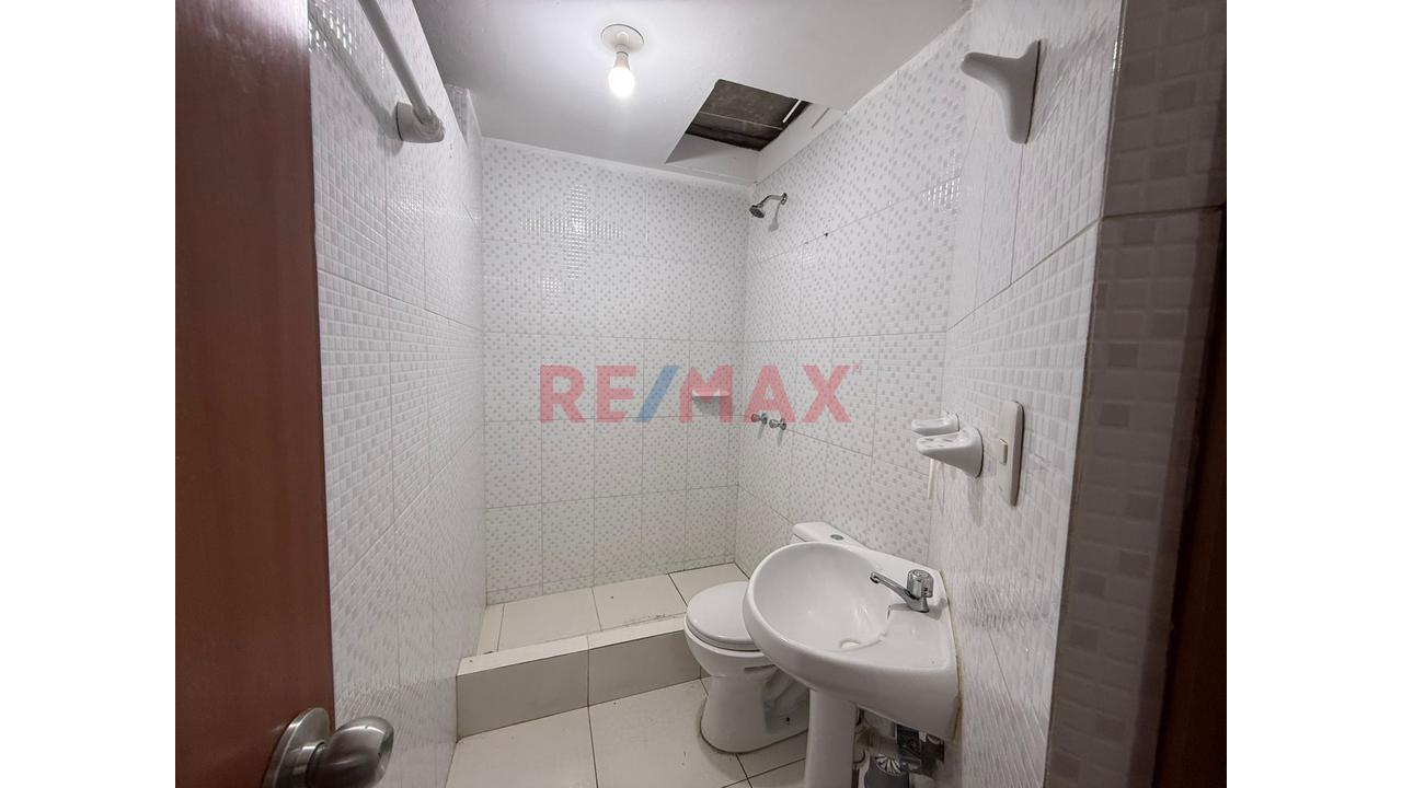 Casa En Venta En Comas +2 Departamentos + Azote - 9