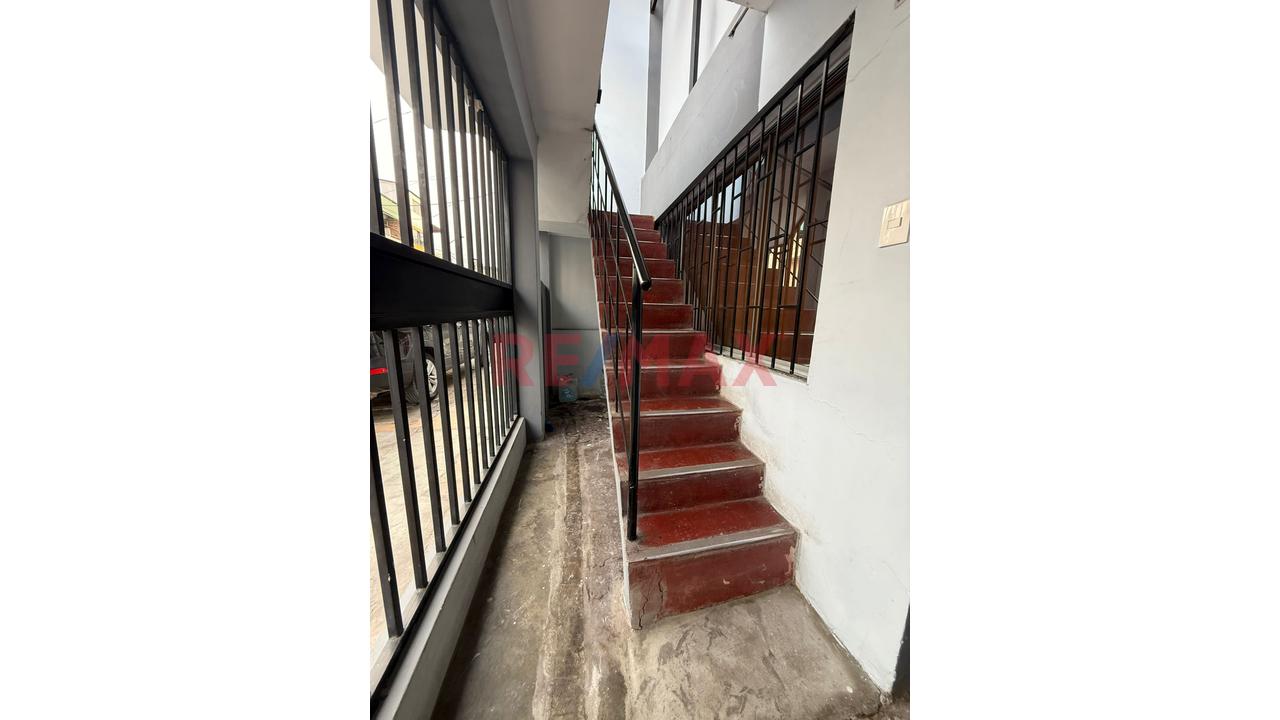 Casa En Venta En Comas +2 Departamentos + Azote - 10