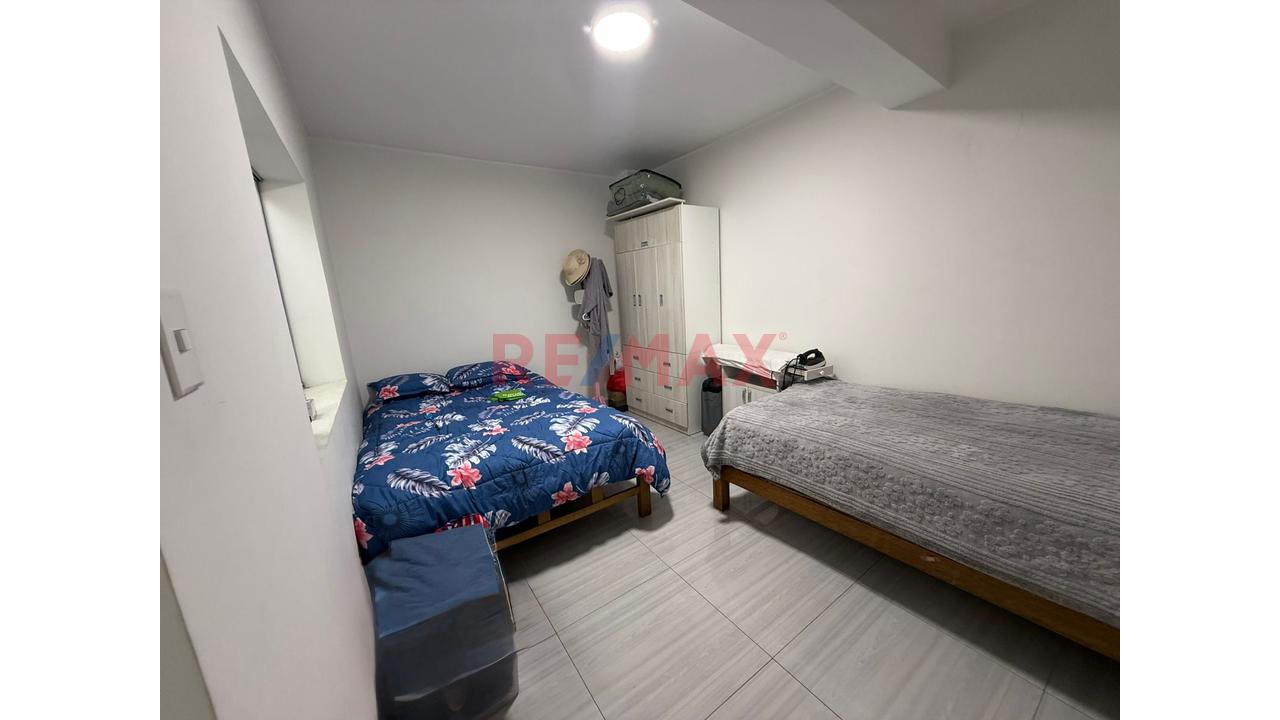 Casa En Venta En Comas +2 Departamentos + Azote - 11