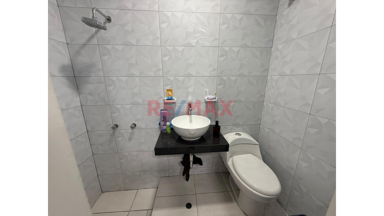 Casa En Venta En Comas +2 Departamentos + Azote - 2