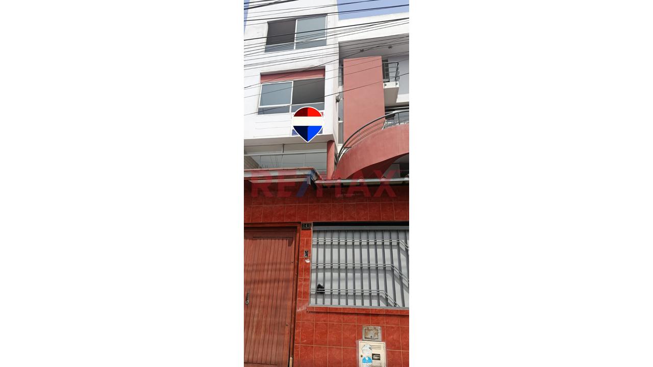Alquiler Local Comercial 1Er Y 2Do Piso Urb Palao - Smp — foto 12