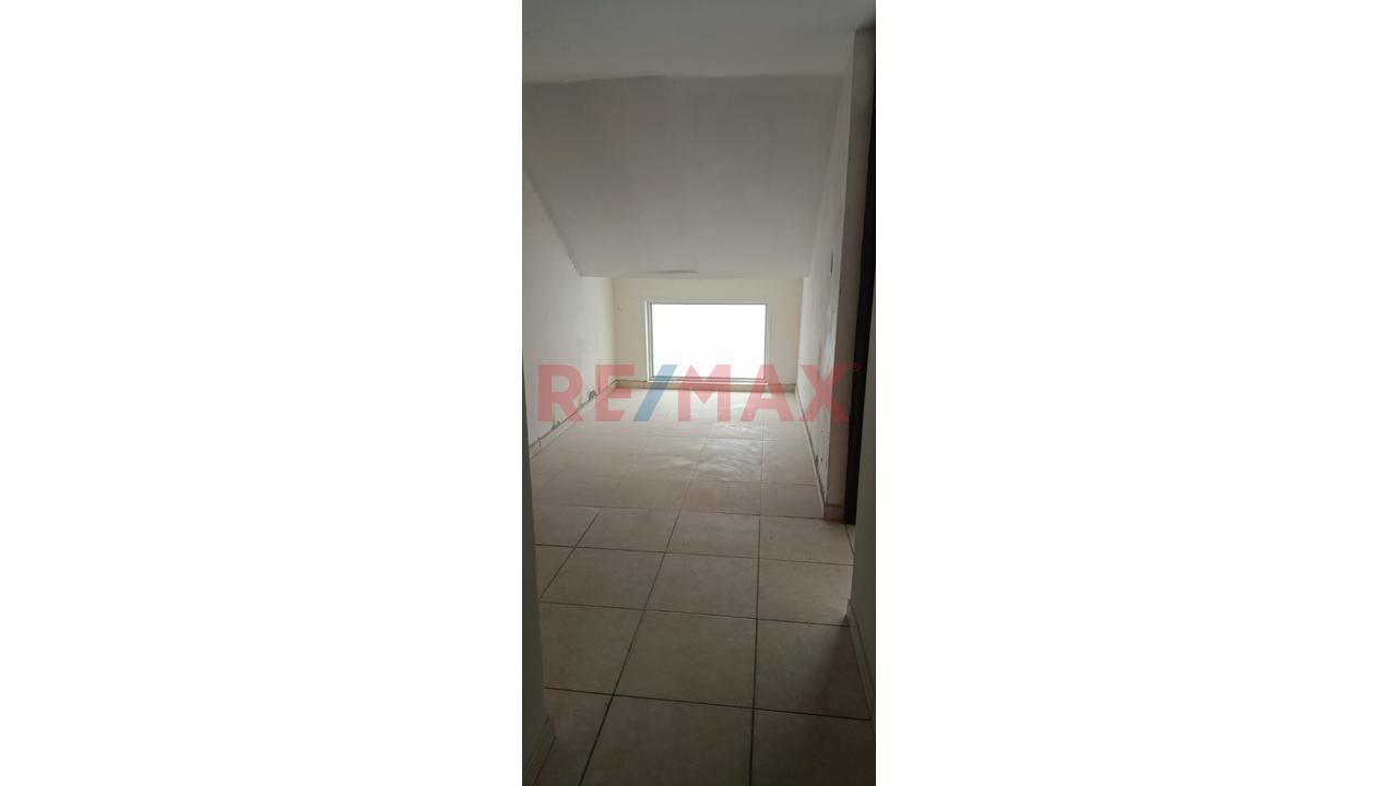 Alquiler Local Comercial 1Er Y 2Do Piso Urb Palao - Smp — foto 11