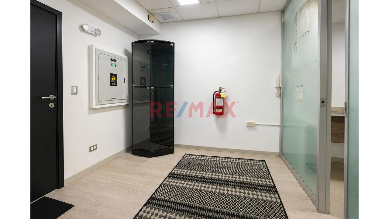 Oficina Implementada Y Amoblada En Alquiler – Surco | Cerca Al Centro Financiero Del Jockey — foto 5