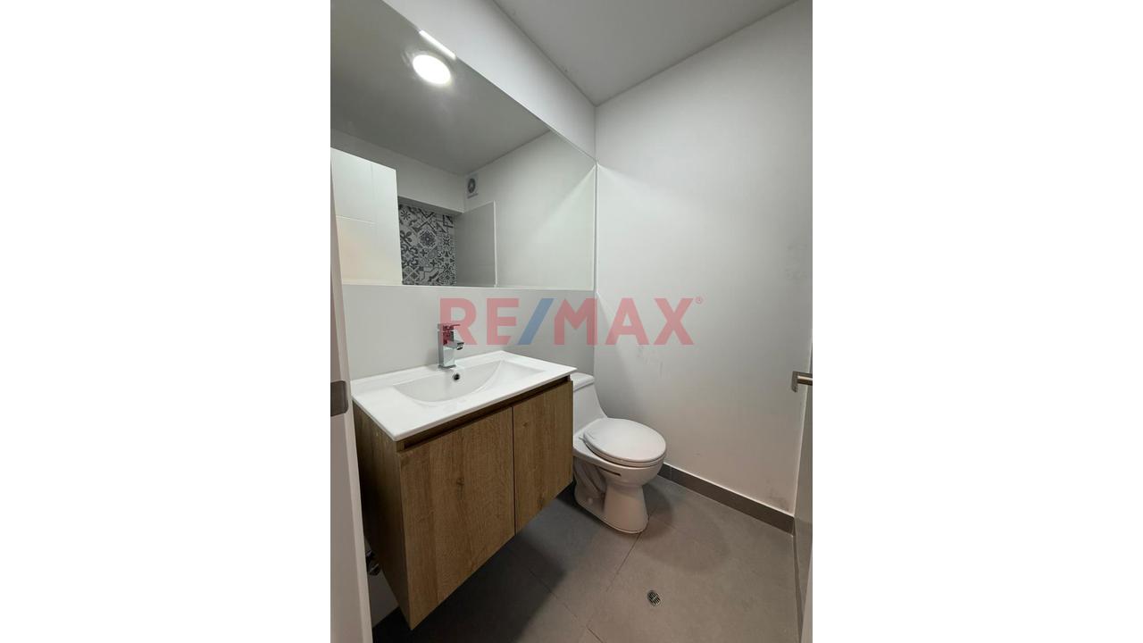Departamento De Estreno 3 Habitaciones + Cochera | Cerca Al Malecon Grau — foto 3