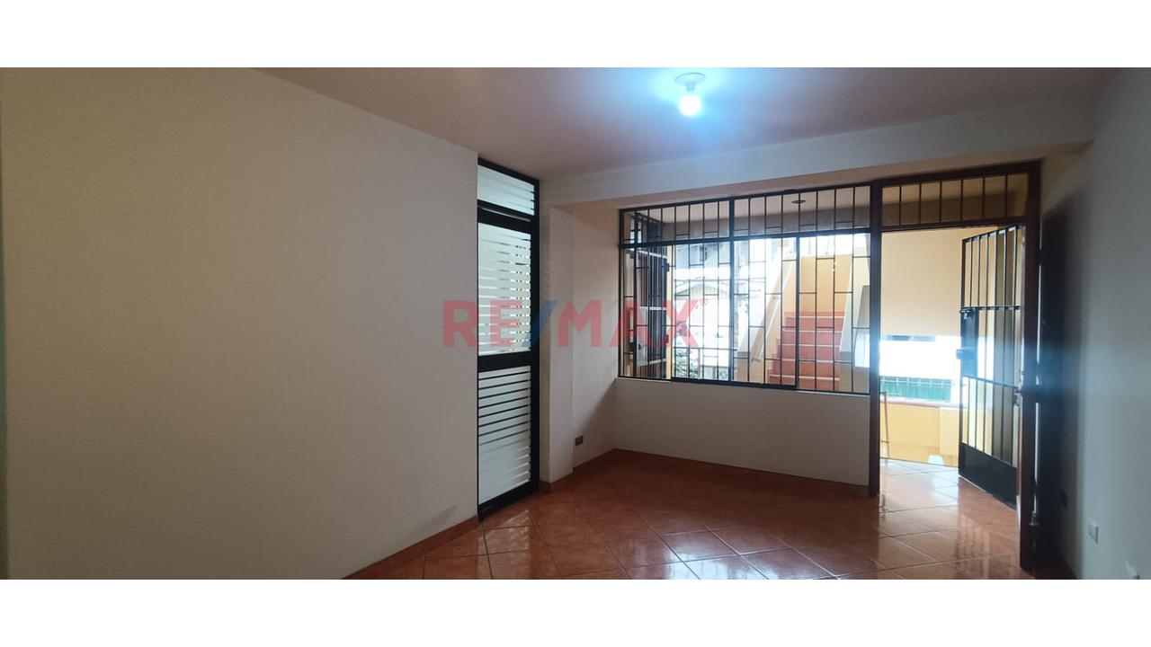 Departamento De 78 M² En Los Olivos: Frente A Parque, 2.º Piso Y Ahorro Con Gas Natural — foto 4