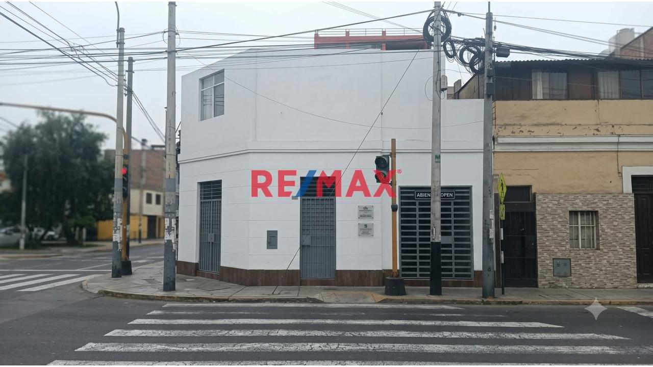 Local Comercial U Oficina En Alquiler Santa Beatriz, El Espacio Que Tu Negocio Necesita En Una Ubicacion Estrategica - 1