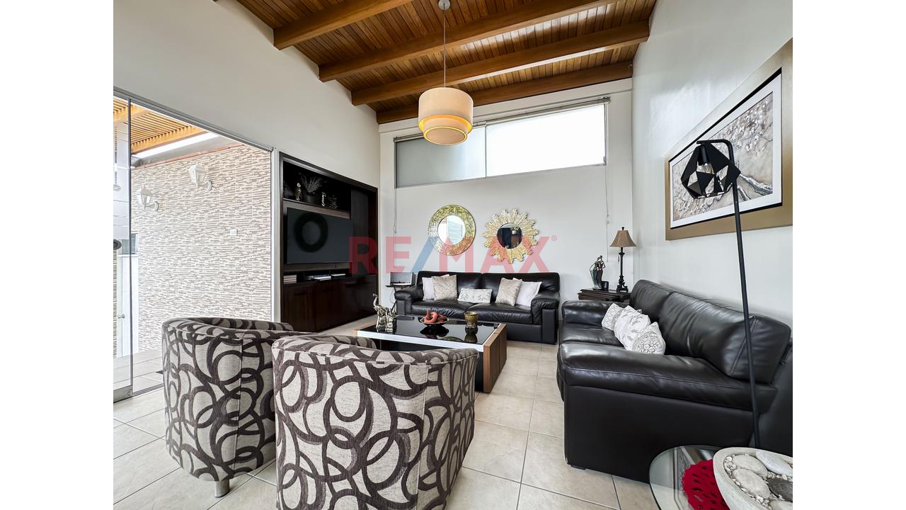 Dúplex En Venta En Surco | 4 Dormitorios | Área Social Con Parrilla — foto 15