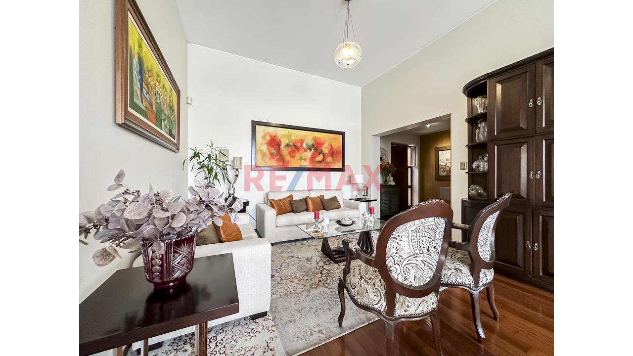 Dúplex En Venta En Surco | 4 Dormitorios | Área Social Con Parrilla — foto 2