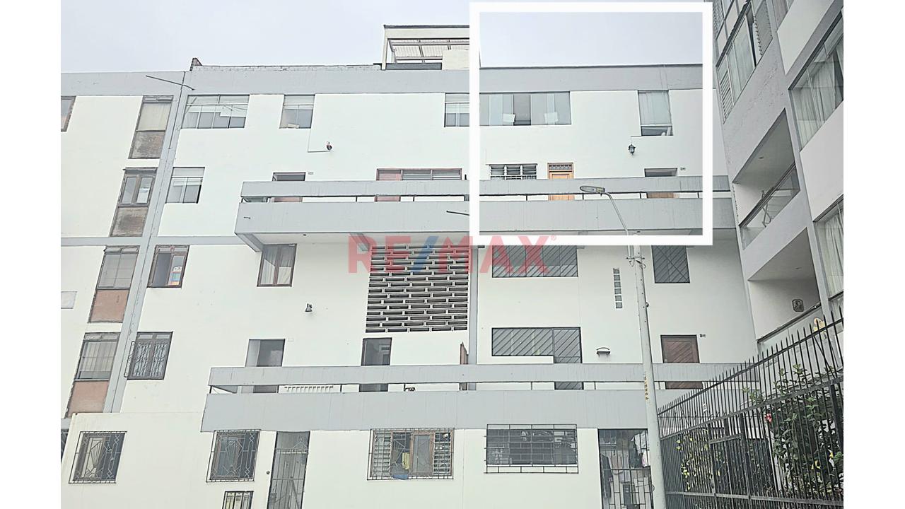 Venta Duplex 147.99M Remodelado En San Isidro, Rodeado De Parques Y Jardines! $159000 - 18