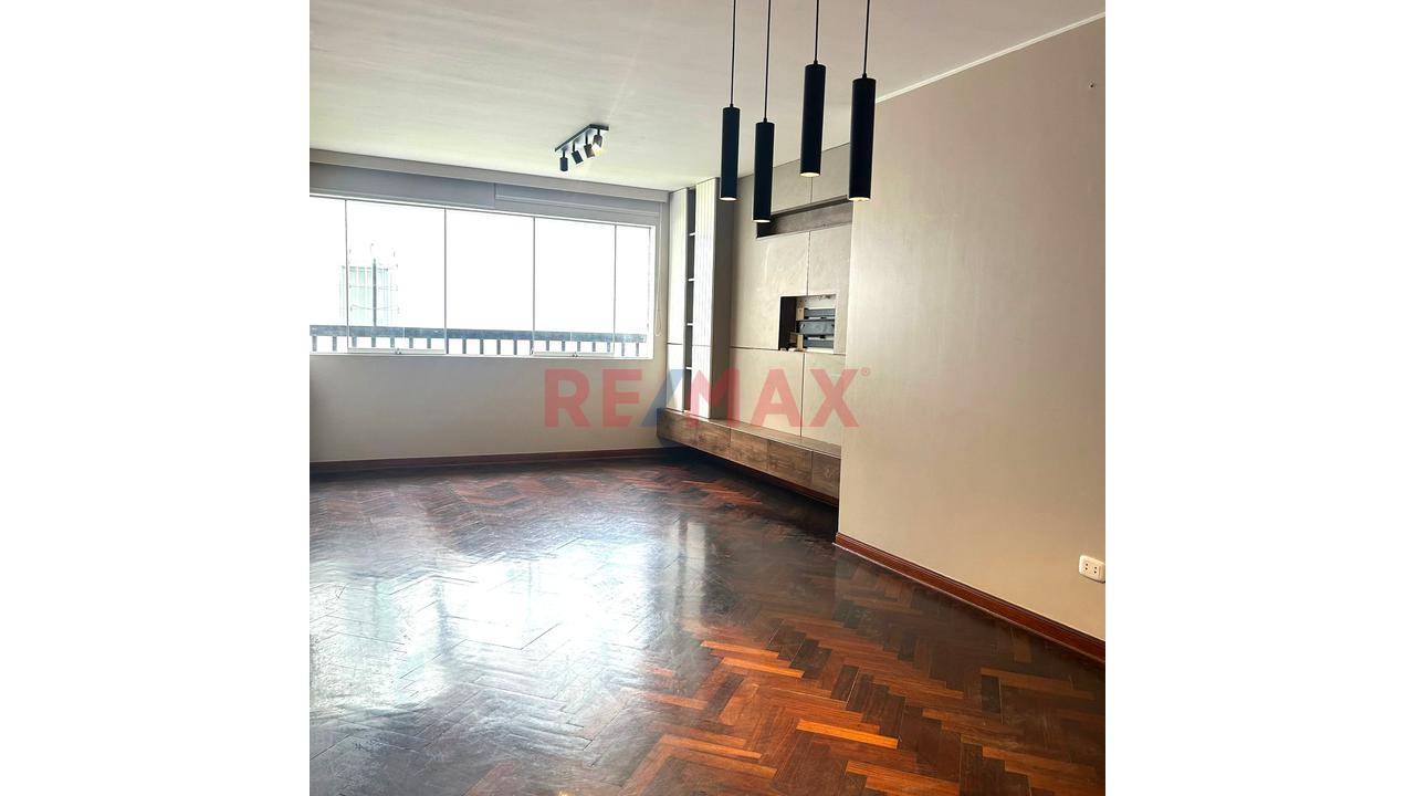 🌟 Alquiler Dpto. 140M2 – 1Er Piso Frente Al Pentagonito | Chacarilla, San Borja 🌳 - 1