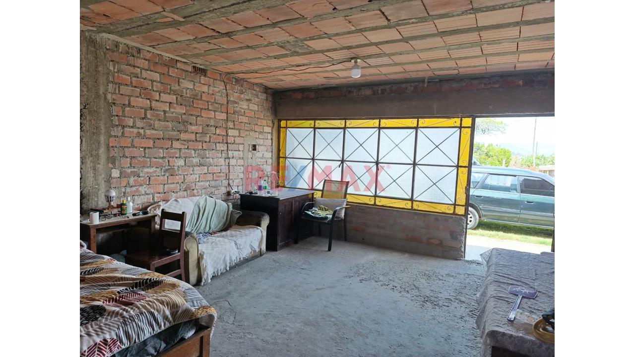 Atencion Inversionistas: Venta De Casa Como Terreno De 74 M2 A Una Cuadra De La Panamericana Norte - 9