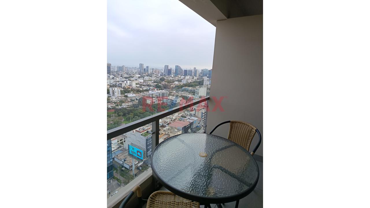 Venta De Hermoso Loft Amoblado En Av Javier Prado Sta Catalina — foto 7
