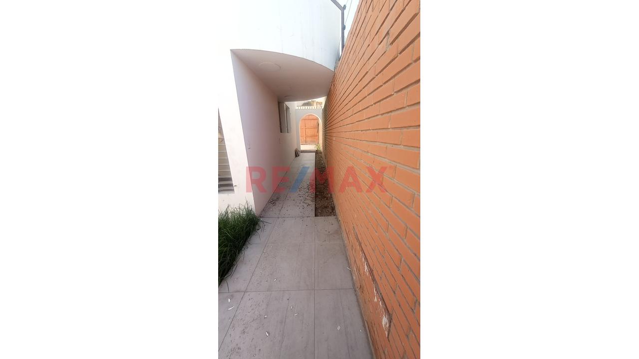 Casa Amplia En Cayma - 9