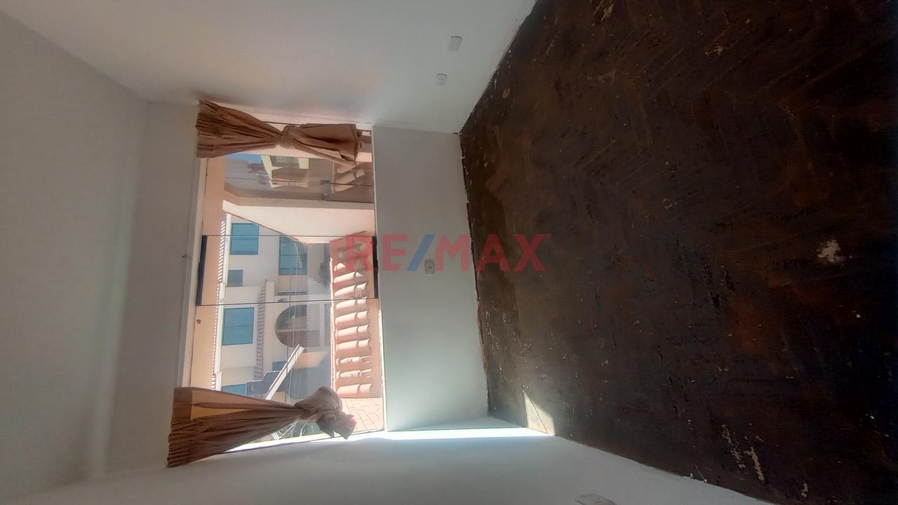 Casa Amplia En Cayma - 3