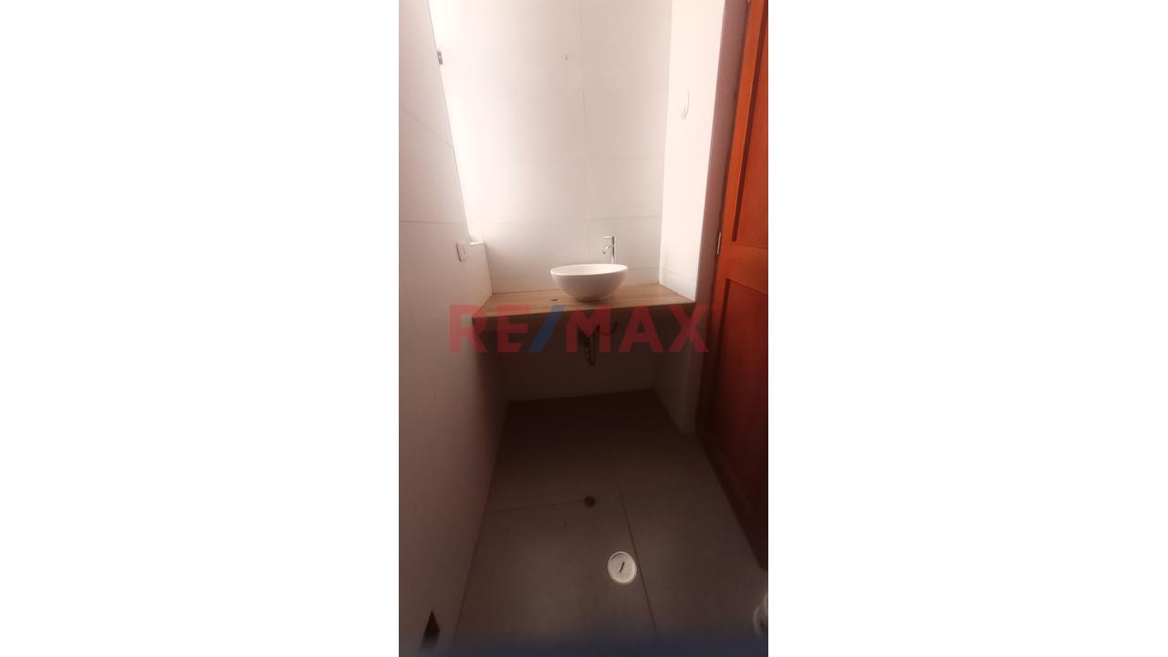 Casa Amplia En Cayma - 6