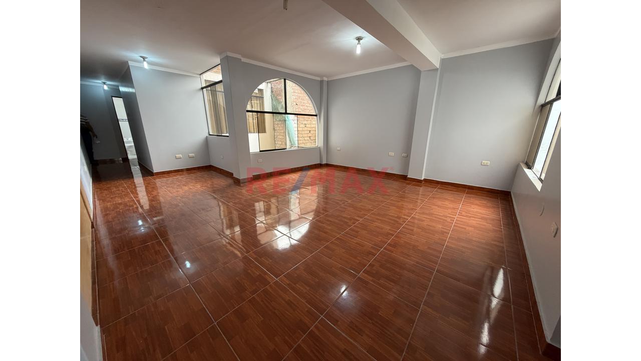 Se Vende Duplex Urb. Los Parrales De Surco - 7