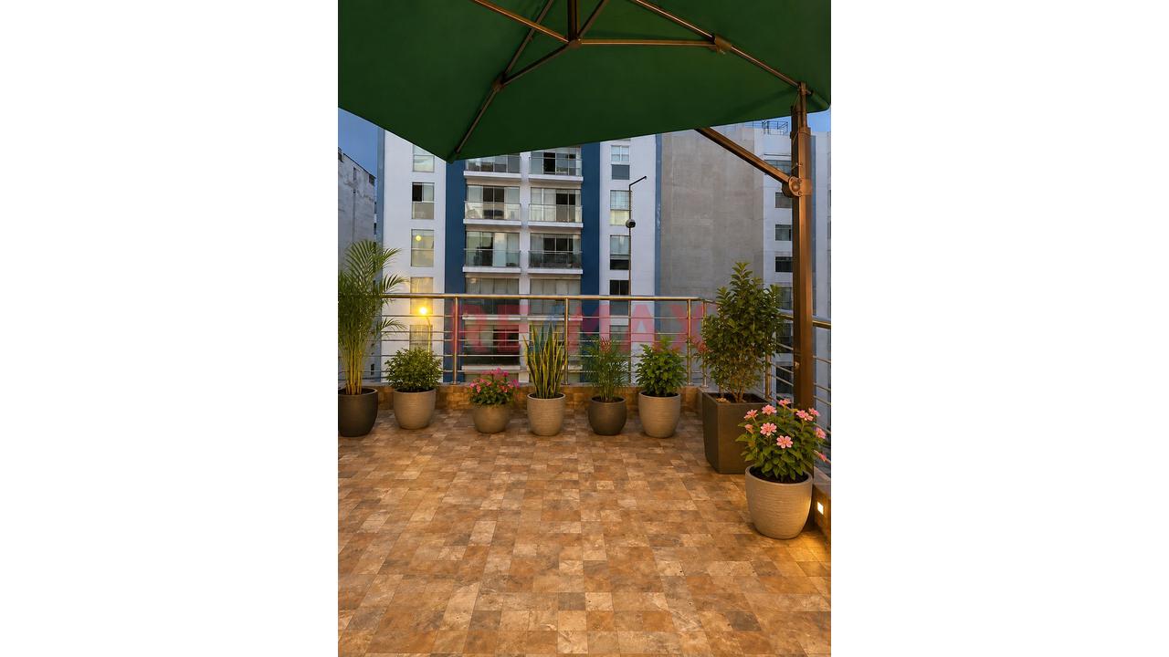 Casa En Venta 8  Dormitorios Miraflores - 16