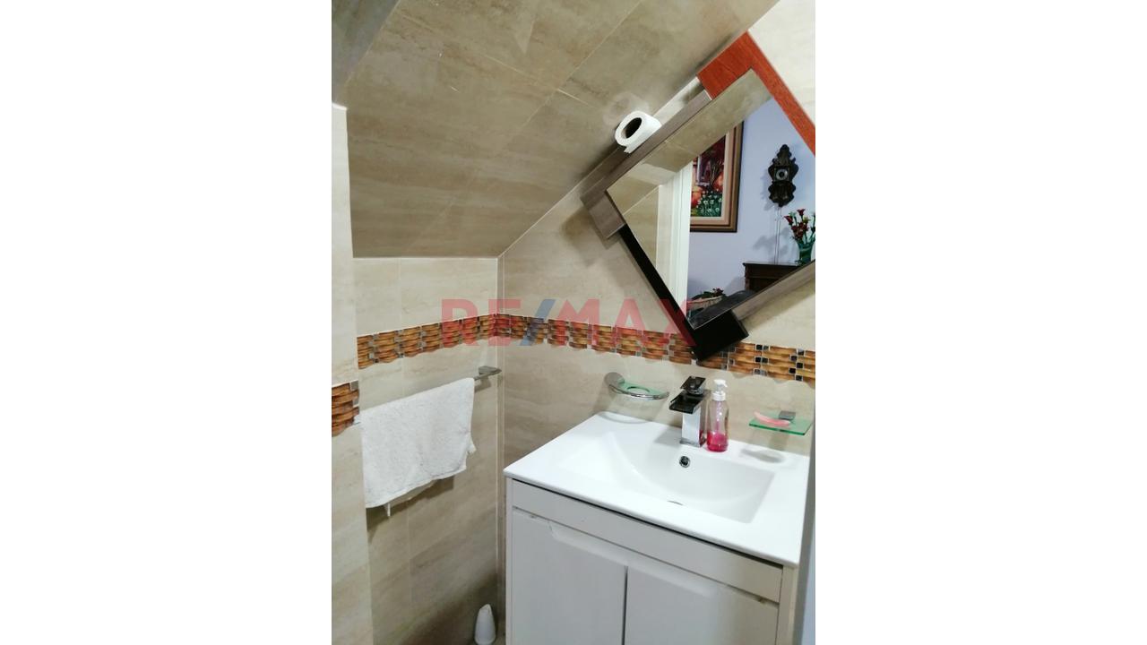 Casa En Venta 8  Dormitorios Miraflores - 11