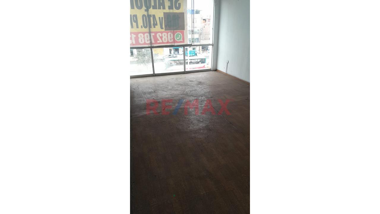 Local Comercial En Alquiler – 30 M² En Excelente Ubicación | Km 11 Av. Túpac Amaru - 2