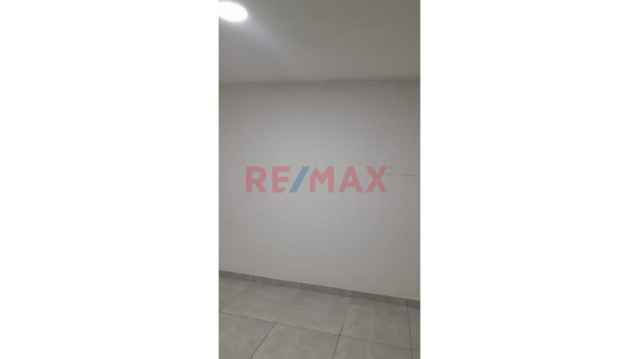 Local Comercial En Alquiler – 30 M² En Excelente Ubicación | Km 11 Av. Túpac Amaru - 12
